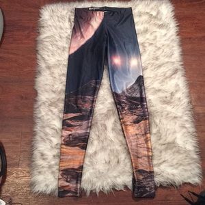 Blackmilk Mountains of Mars 2 Leggings